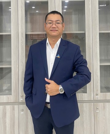 Trần