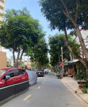 Bán nhà nở hậu Lê Văn Phan, Phú Thọ Hoà, Tân Phú. DT 18m2 x 3 tầng (3.5/4.1 x 5.3). Giá 2.3 tỷ TL