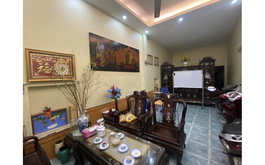 PHÂN LÔ TRUNG KÍNH - VIEW THOÁNG, NGÕ NÔNG - BÁN ĐẤT TẶNG NHÀ, 50M2, 5.75 TỶ