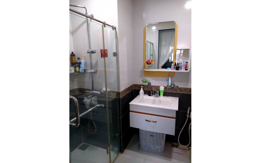 Căn hộ chung cư Mullberry Lane, tầng cao, diện tích 46m2, nội thất đầy đủ, giá ưu đãi, LH: 0815661257