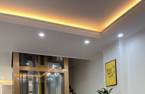 Bán nhà Dương Quảng Hàm, Cầu Giấy. 62m2x7; TM; giá 15.5 tỷ. Phương