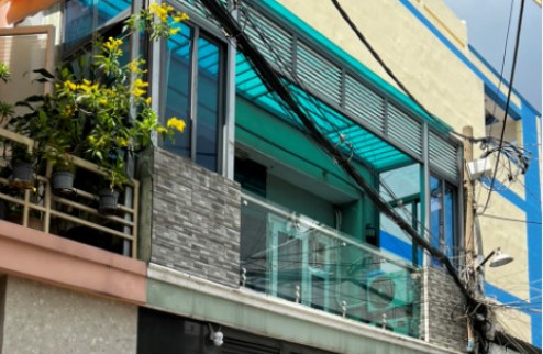 Bán căn nhà hẻm hẻm 5m đường Luỹ Bán Bích, Phú thọ hoà, Tân Phú. dtkv 5.5x10 trệt lầu giá 5.9 tỷ