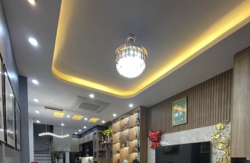 Bán gấp nhà phân lô Quân đội phố Lý Nam Đế, 40m2,  giá 8 tỷ có ngay nhà ở khu VIP.