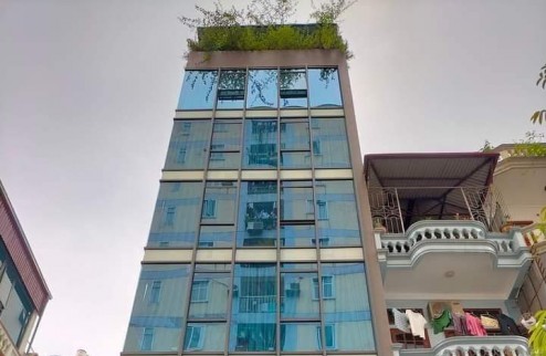 Bán nhà mặt phố Phạm Văn Đồng thang máy, vỉa hè, tầng hầm, MT rộng KD đa hệ, nhỉnh 11 tỷ