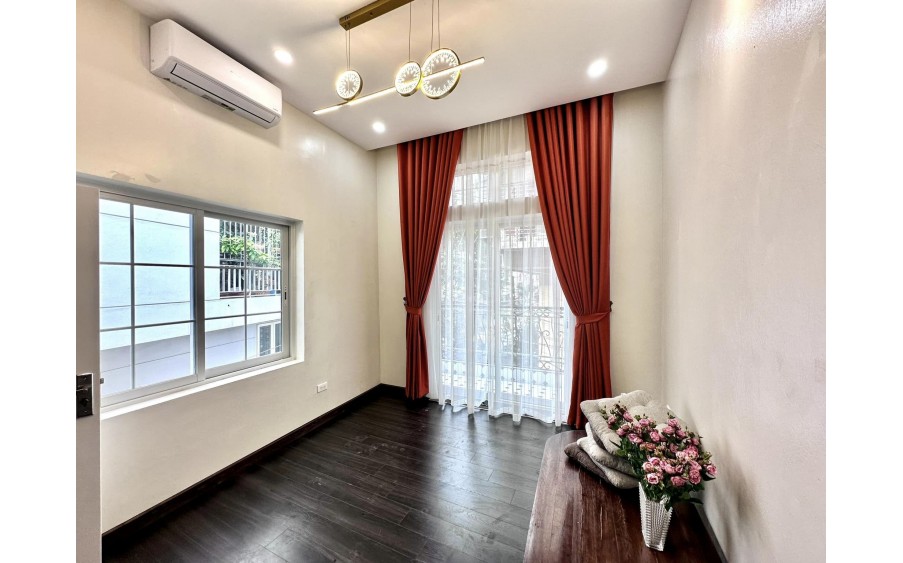 Nhà Ngõ 325 Kim Ngưu, 40m2, 4T, MT12.6m, 10.5 Tỷ, Lô Góc, Ô Tô, 0977097287