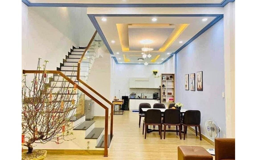 Căn Vip Phố Văn Trì, 30m2, 5 Tầng giá 3 tỷ, Oto Gần ,Tặng Nội Thất