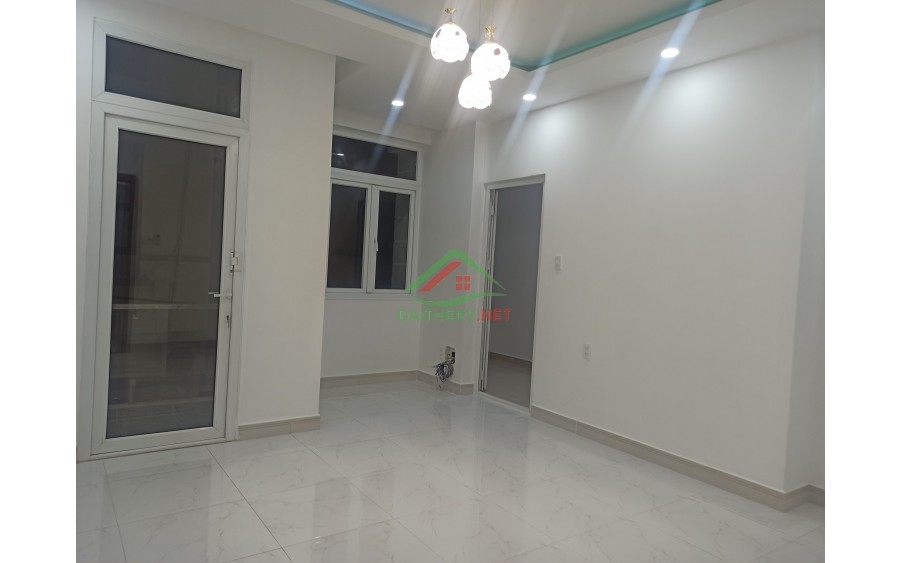 Bán Gấp Nhà 80m2, Đường Chu Văn An, P14, Quận Bình Thạnh.