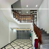 Bán nhà Văn Phú - Xe tải qua nhà - 5 tầng, dt 40m2 - Thiết kế siêu đẹp - Nhà đẹp trong tầm giá.