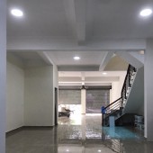 Cho thuê nhà 4 tầng đường Phan Bội Châu, Lê Lợi, Thành phố Vinh, Nghệ An