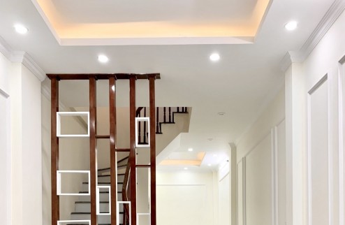 Bán Nhà Giải Phóng, 45m x 5 tầng, 5.1 tỷ, ngõ rộng, 10m mặt ra phố