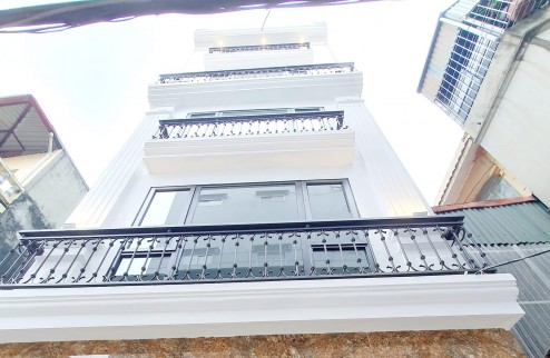 Bán nhà phố Trương Định, 30m x 5 , chủ đi nước ngoài , cần bán.