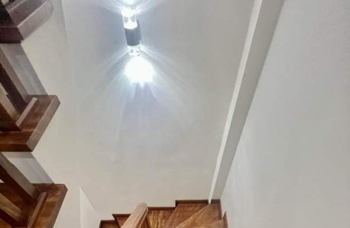 Siêu hiếm ! Bán nhà phố Đông Tác – Đống Đa, siêu rẻ, 48.6m2, 5 tỷ