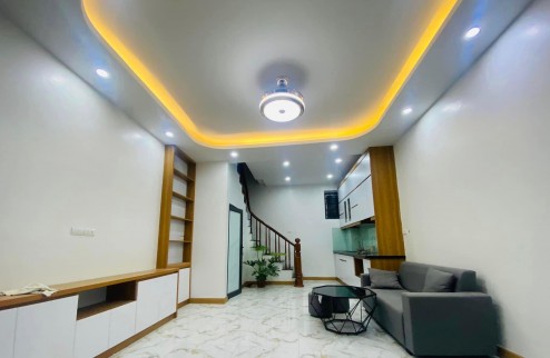 Siêu hiếm lô góc 60m2 5 tầng đường Hoàng Mai vị trí hiếm gần hồ Đền Lừ