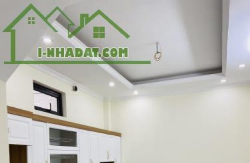 Bán nhà đường Ngọc Hồi 37m2 * 5T, ngõ nông, 500m Bến Xe Nước Ngầm 2,8 tỷ