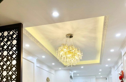 Bán nhà 39m2 phố Âu Cơ, Tây Hồ Dân xây 3 phòng Ngõ Ô tô tránh 10m 3.5 Tỷ