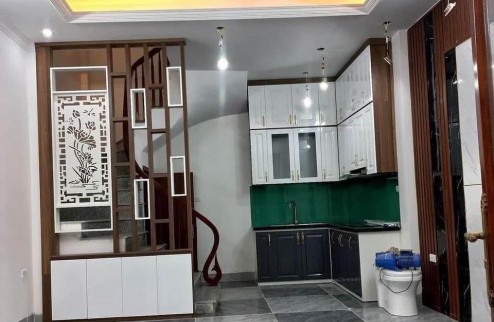 Hạ Giá Phố Phú Minh,5 tầng, 32m2, giá 3.4 tỷ, Oto ,Kinh Doanh