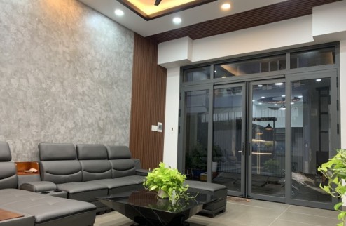 Bán Nhà đường Nguyễn Sơn Tân Phú  4 Tầng BTCT giá 7,6 tỷ