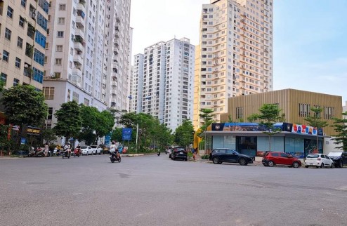 Bán nhà cực đẹp ở ngay phố Chu Huy Mân, Long Biên tiện ích bạt ngàn chỉ 3.1 tỷ
