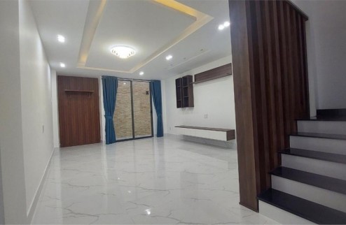 Gấp bán nhà đường Lê Quang Định Bình Thạnh ,50m2 ngang 5m chỉ nhỉnh 4Tỷ TL.