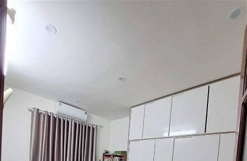 BÁN NHÀ MIẾU ĐẦM 36m2, 4 tầng, mặt tiền 5m. Giá 6.4 tỷ