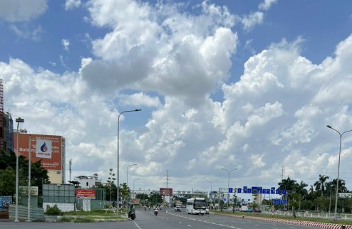 ĐẤT thổ 138m2 Mặt tiền Nguyễn Văn Linh, Quận 7 nhỉnh 1x tỷ