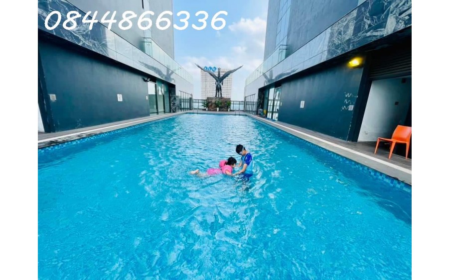 Tôi cần bán căn hộ Sunshine Center, 4 phòng ngủ diện tích 160m2, full nội thất cao cấp, vào ở được luôn.