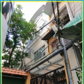 Nhà phố bán rẻ 6 x 20m 1 trệt 2 lầu Trần Đình Xu trung tâm Q1 TP.HCM