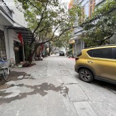 Hàng Xóm KĐT Linh Đàm, Phố Bằng Liệt, 40m x 5T, Giá hơn 4 tỷ.