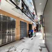 Bán nhà Trương Định, Hoàng Mai, 36m, 4T, dân xây, gần phố, kd online, giá tốt