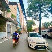 Hiếm 62m2 phố Phạm Văn Đồng KD sầm uất, đường thông ô tô, 4 tầng 9.5 tỷ