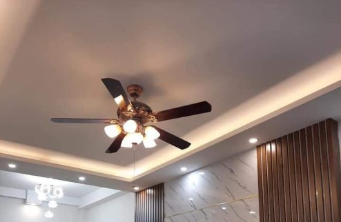 Bán ngôi nhà 131m2 phố Âu Cơ, Tây Hồ Gara 2 Ô tô tránh Kinh doanh 17.5 Tỷ