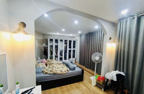 Bán nhà 49m2 phố An Dương, Tây Hồ Gara Ô tô 7 chỗ 8 tầng Thang máy XỊN 8.5 Tỷ