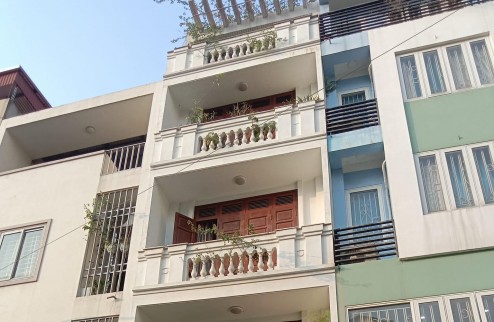 Bán nhà quận Hà Đông, Làng Việt Kiều Châu Âu  52m² nhà 5 tầng vỉa hè oto tránh 7 tỷ 8