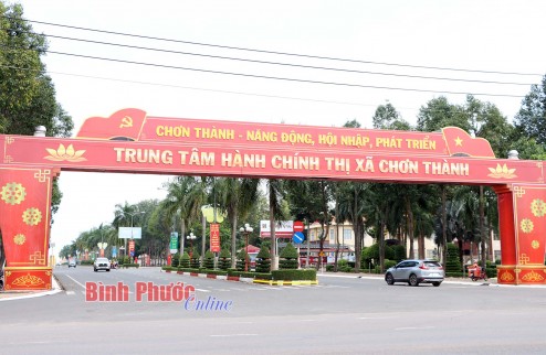 Đất nền dự án ngay trung tâm hành chính Chơn Thành.
Trả trước 240tr còn lại góp trong 4 năm.