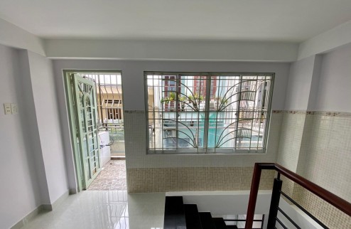 Bán nhà Ung Văn Khiêm, P25, Bình Thạnh, 50m2, 4 tầng, 4x12,5, giá chỉ 4ty690