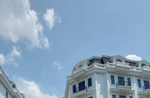 HIẾM CÓ ! BÁN NHÀ LUXURY KIẾN HƯNG HÀ ĐÔNG 73 MÉT NHỈNH 10 TỶ SHOPHOUSE LUXURY. VỊ TRÍ ĐẸP, TƯƠNG LAI CÀNG GIÁ TRỊ , TƯƠNG LAI PHÁT TRIỂN