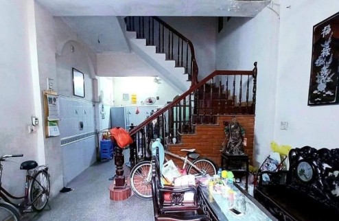 Nhà bán Bình Trị Đông giáp Tân Phú, sau lưng chợ Bốn Xã, 50m2 cho vợ chồng trẻ