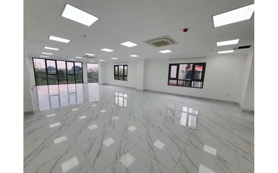 Bán toà Building Nguyễn Văn Cừ - Long Biên 115m2 xây 8 tầng 1 hầm thang máy