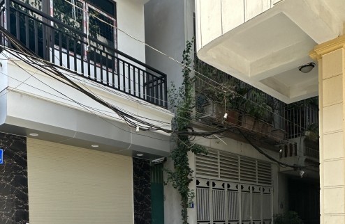 Bán nhà 3 tầng Lô góc Ô Tô đỗ đẹp thoáng giá rẻ tại ngõ 604 Ngọc Thuỵ - Long Biên