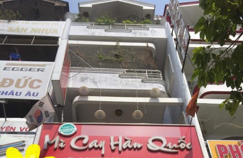 Nhà phố rẻ tiện kinh doanh 4 x 18m 1 trệt 3 lầu Tạ Quang Bửu Q8 TP.HCM