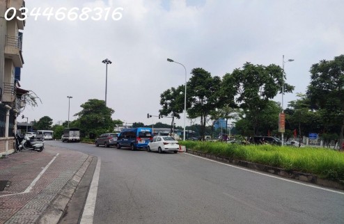 Bán đất phố Trạm, Long Biên, đường thông, ngõ  oto tải vào nhà  95m2, MT 5m