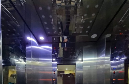Cực rẻ Biệt thự Linh Đàm 210m2 x5T thang máy, MT 10m. Giá bán: 32 tỷ