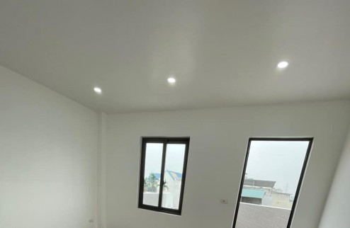 Bán nhà 83m2 phố Sài Đồng, Long Biên Gara Ô tô 7 chỗ Thang máy Nhập Nội thất Cao cấp Giá 12.3 Tỷ