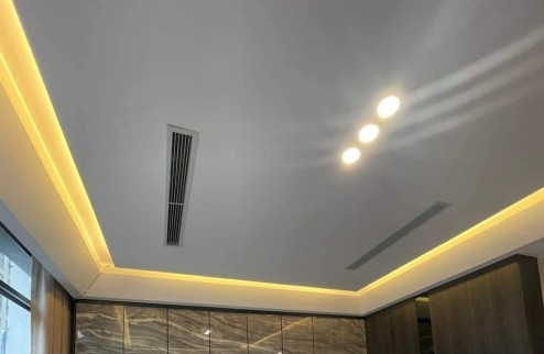 Bán khách sạn 560m2 quận Hai Bà Trưng, Hà Nội