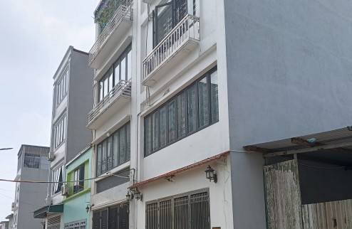 Bán nhà Trần Đăng Ninh, Hà Đông, 45 m2, 5 tầng, 4 mặt tiền, nhỉnh hơn 7 tỷ.