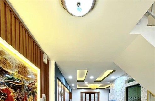 Siêu Phẩm Phạm Văn Chiêu, Gò Vấp – Đường 12m, 70m2, 5 tầng tặng nội thất.