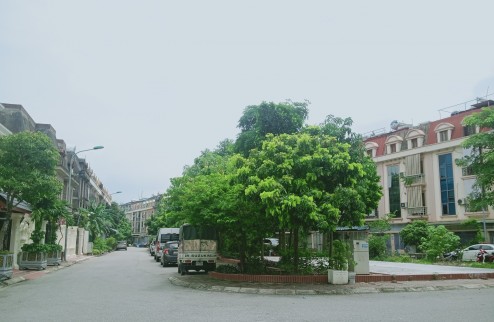 Bán Biệt thự phố Sa Đôi, Nam Từ Liêm, 215m2, MT14m, 2 mặt đường, giá 26 tỷ
