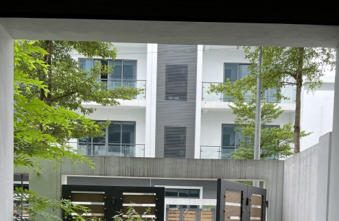 Gia đình có 1 suất  ngoại giao nhà ở Phú Diễn không sử dụng cần bán