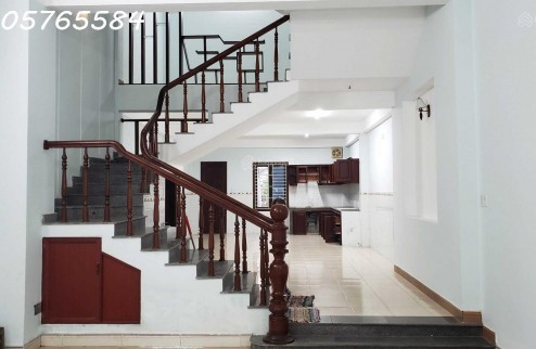 Chính chủ cần bán gấp nhà 3 tầng đường 7.5m Nguyễn Xuân Nhĩ, giá chỉ 6.5 tỷ...