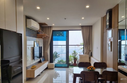 Căn 3n2vs full nội thất giá 3,x tỷ, sổ hồng Vinhomes Smart City